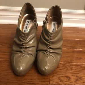 Steve Madden Taupe Booties